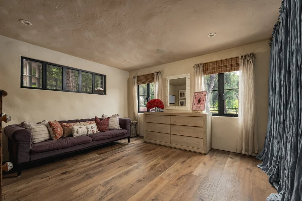 10802 Oak Knoll Road, property photograph 31