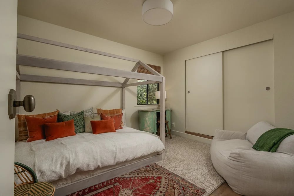 10802 Oak Knoll Road, property photograph 39