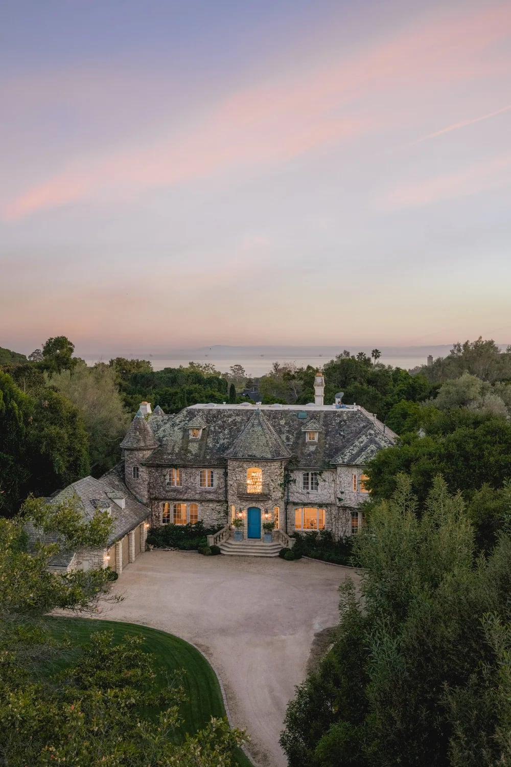 1567 East Valley Road, property photograph 2