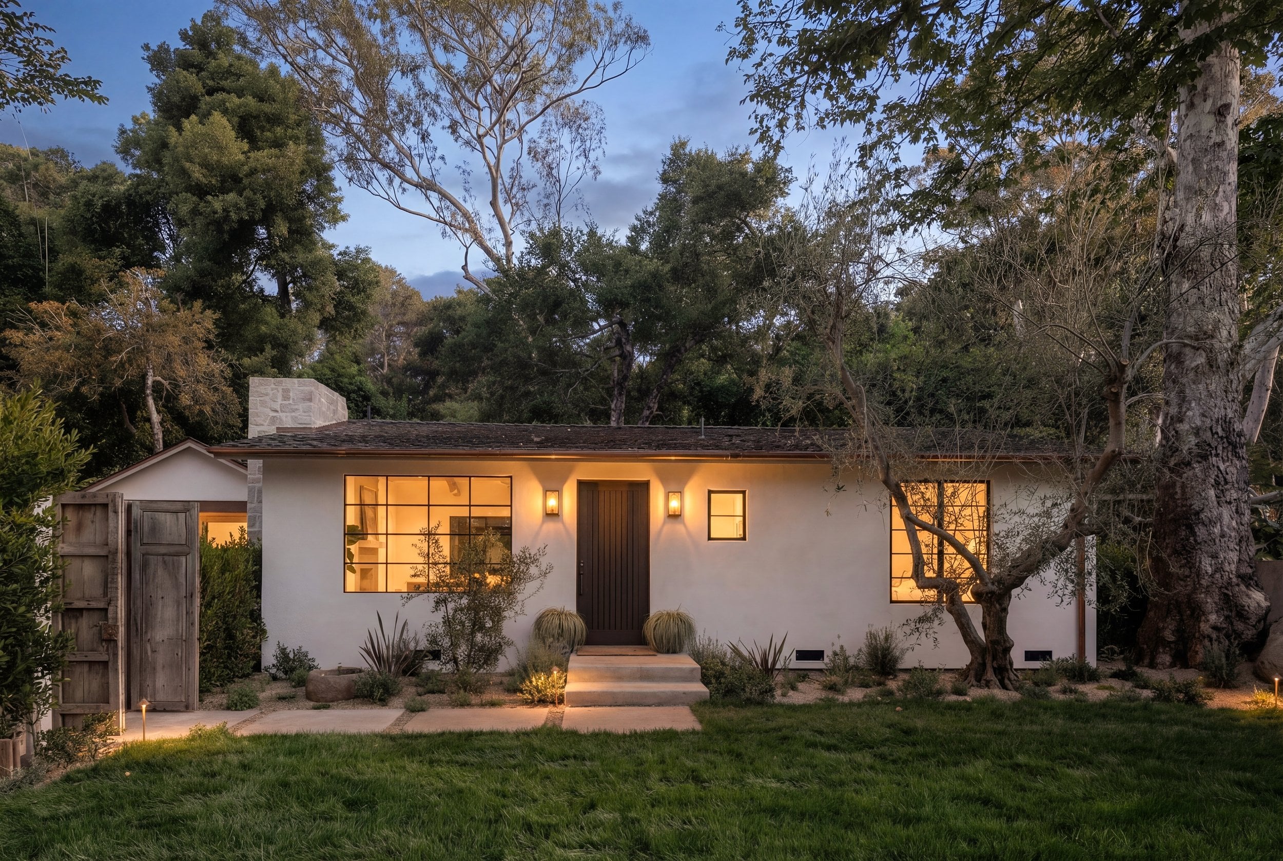 159 Loureyro Road, property photograph 2
