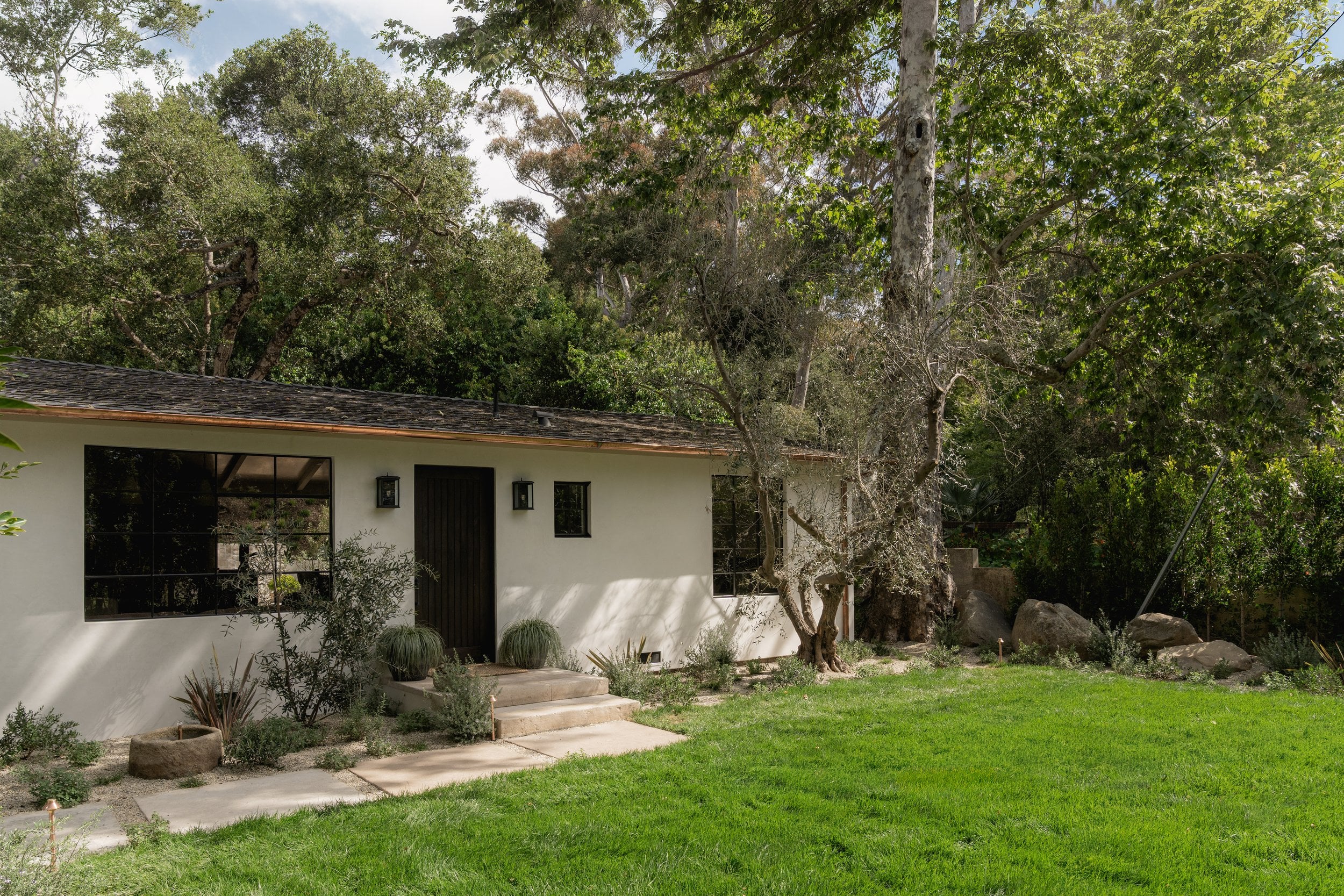 159 Loureyro Road, property photograph 1