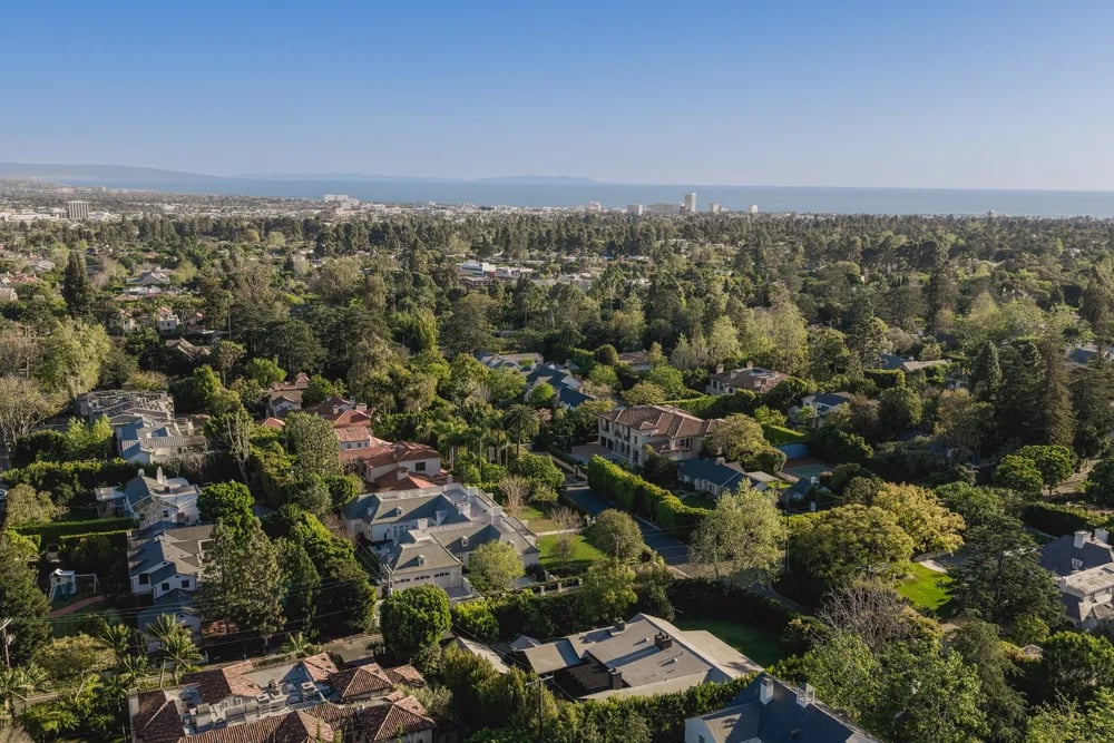 250 S Chadbourne Avenue, property photograph 63