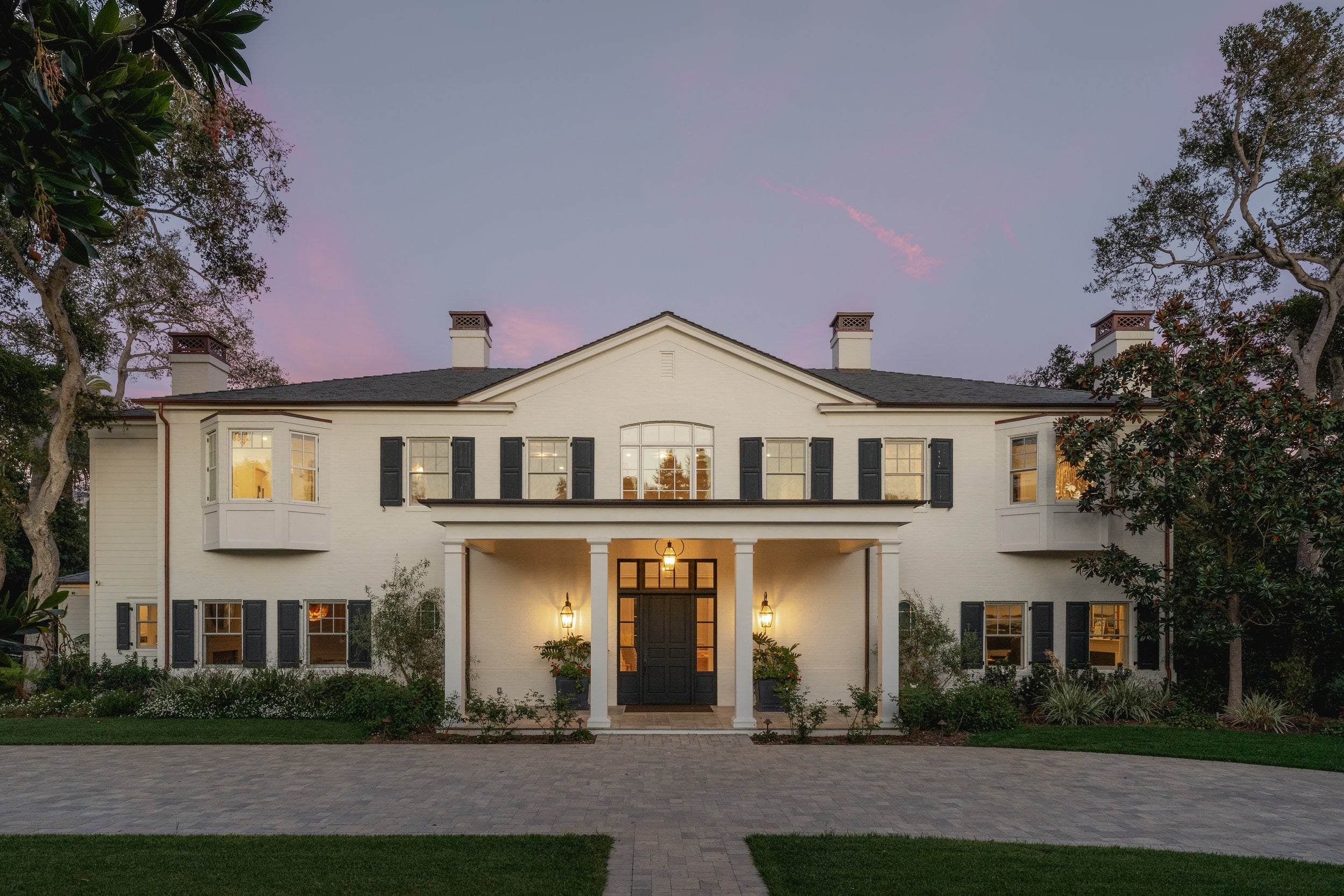 260 Oak Road, property photograph 1