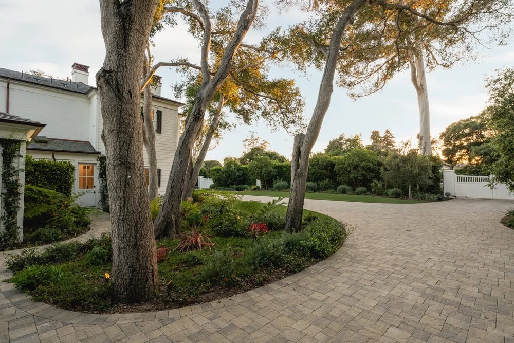 260 Oak Road, property photograph 13
