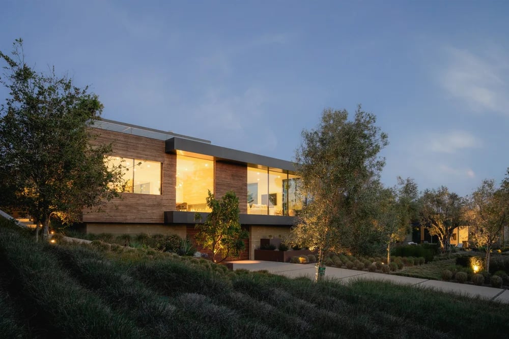 6398 Sea Star Drive, property photograph 8