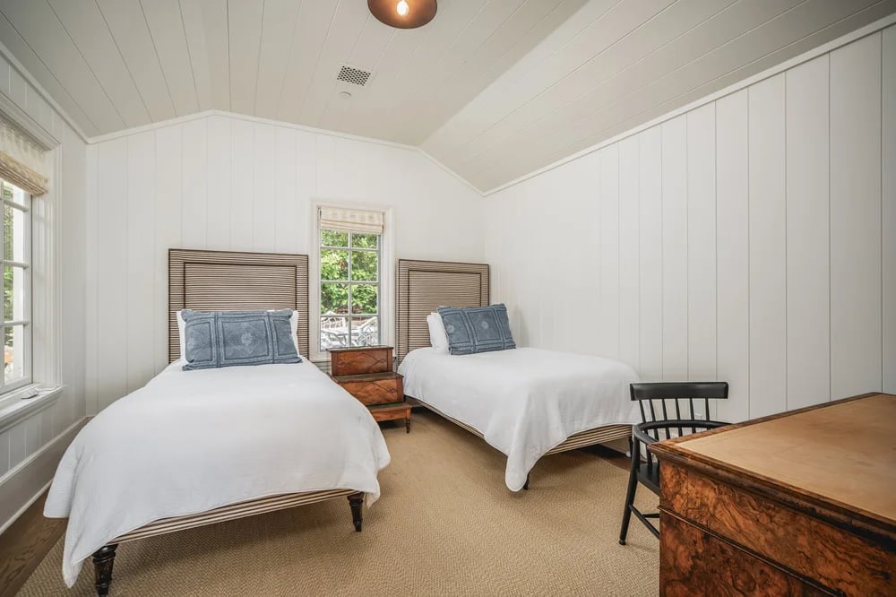 786 Hot Springs Road, property photograph 65