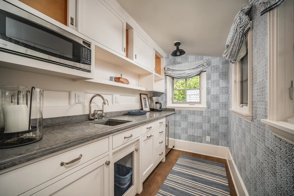 786 Hot Springs Road, property photograph 63