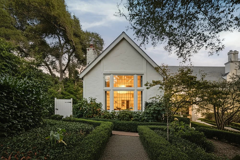 786 Hot Springs Road, property photograph 3