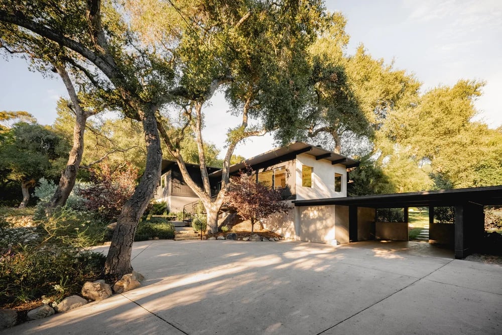 Ladera Lane, property photograph 10