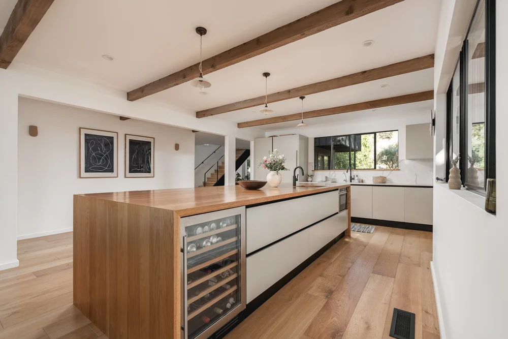 Ladera Lane, property photograph 22